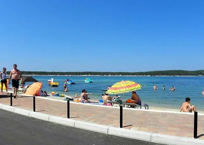 By The Sea Barbat, Rab - 24217 アパート *